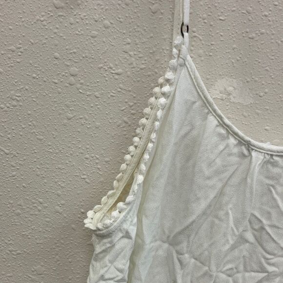 Eyeshadow Elegant White Eyelet Trimmed embroidered boho Top #34 - Picture 7 of 8